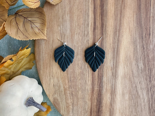 Ivy Dangle - Black