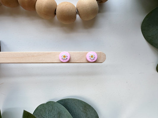 Mini Light Pink Daisy Stud